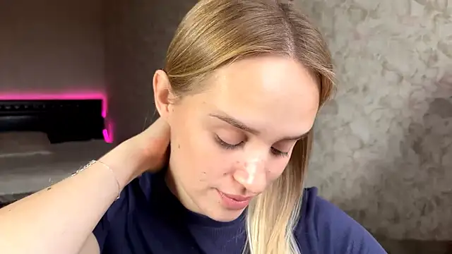 ElisabetLorney online show from 10.21.25