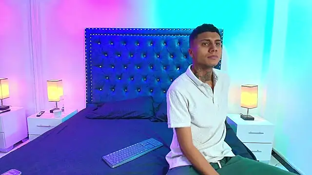 Damian and roxanne online show from 09.14.25