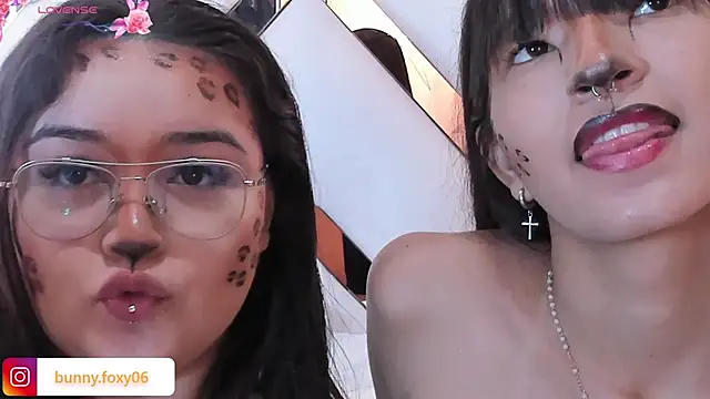 foxybunny online show from 11.18.25