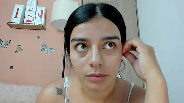 Snapshot of valerihouse chatting on 01.23.25 valerihouse online show from 01.23.25