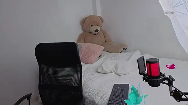 valerihouse online show from 02.06.26