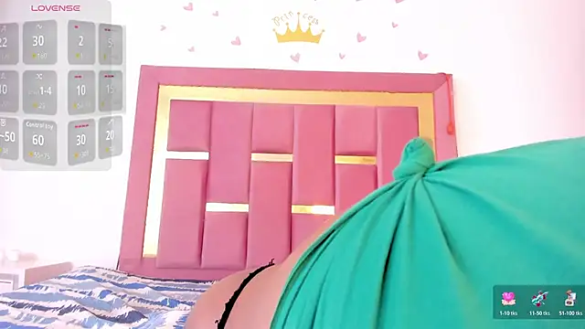 PenelopeBoobss online show from 04.18.26