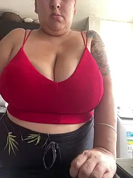 Snapshot of bruna438 chatting on 02.19.26 bruna438 online show from 02.19.26