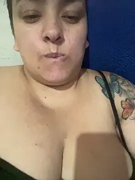 Snapshot of bruna438 chatting on 03.25.26 bruna438 online show from 03.25.26