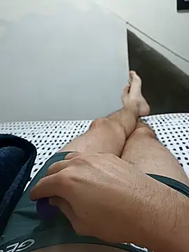 Snapshot of este_juan chatting on 09.26.25 este juan online show from 09.26.25