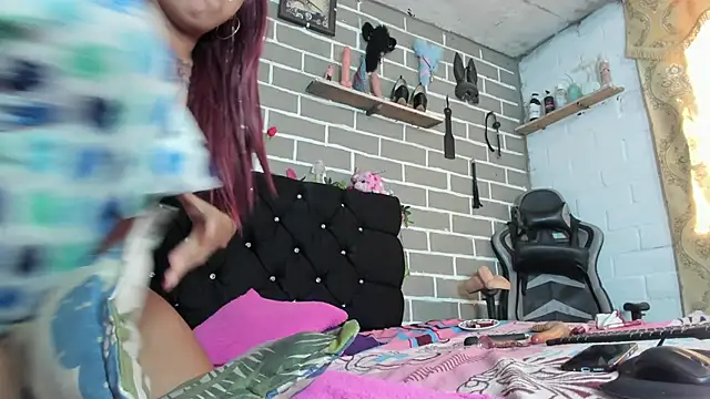 CharlotteBrowm online show from 10.25.25