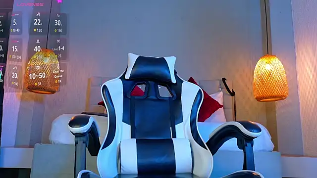 Thaiel Fosteer online show from 11.07.25