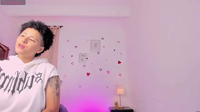 LiaaMoretzz online show from 04.19.26