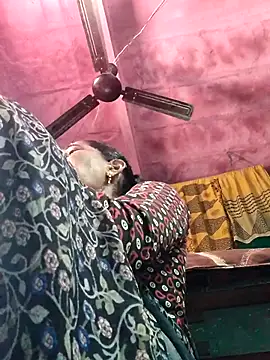 Pooja750 online show from 12.18.25