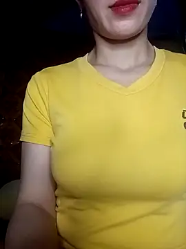 Snapshot of Vyvyy06 chatting on 09.10.25 Vyvyy06 online show from 09.10.25