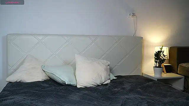 KaeliaScorch online show from 11.12.25