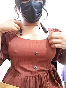 BeautyGirl sara online show from 11.15.25