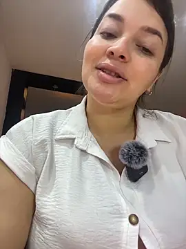 sarahreyess 11 online show from 03.30.26