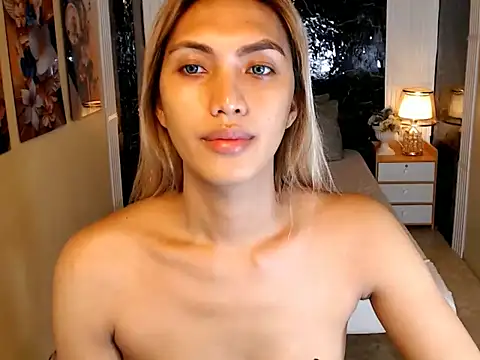 AthenaFLamia online show from 11.22.25