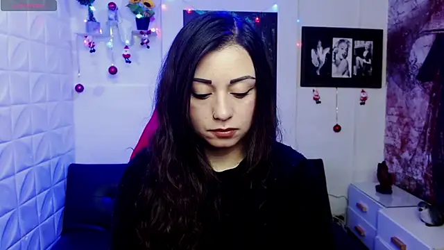 Eva Roussell online show from 12.05.25