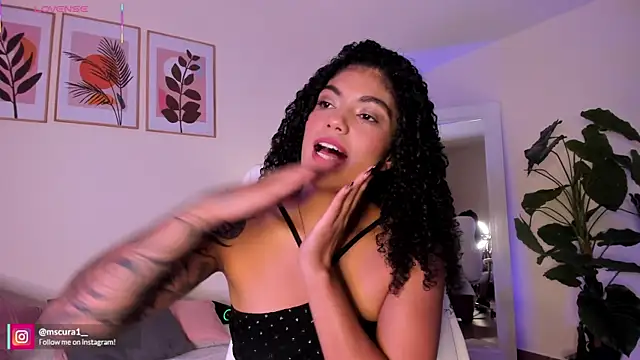 Snapshot of miss_curazao chatting on 06.25.26 miss curazao online show from 06.25.26