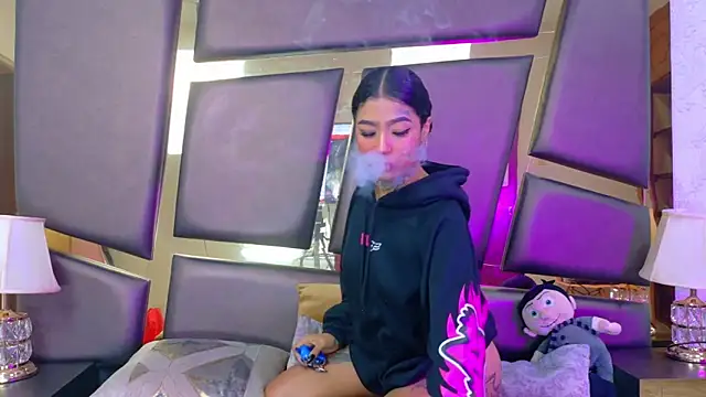 EmilieLake online show from 11.13.25