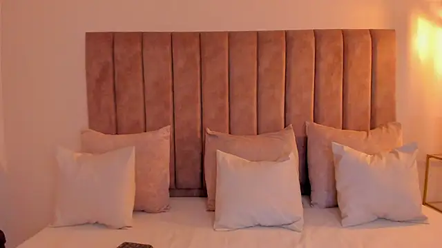 amber colliiins online show from 03.04.26