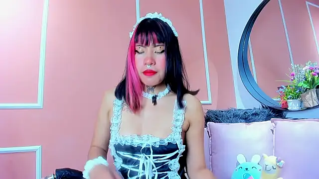 Georgina Astor online show from 04.15.26