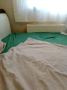 Snapshot of gamzeyak chatting on 02.14.26 gamzeyak online show from 02.14.26