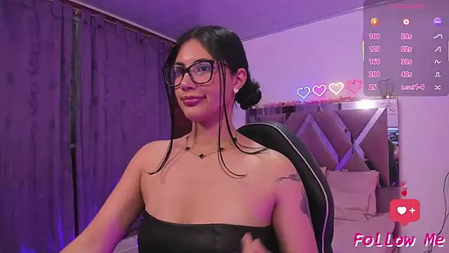 Snapshot of Babyvenu_tay chatting on 01.16.26 Babyvenu tay online show from 01.16.26