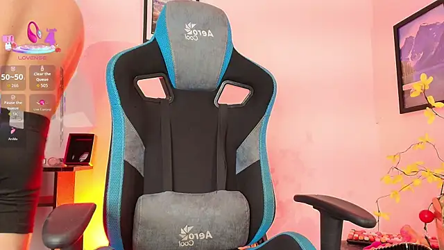 Michael Lopez 1 online show from 04.11.26