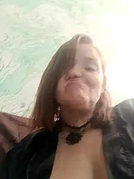 Snapshot of MayaLuna1 chatting on 09.20.25 MayaLuna1 online show from 09.20.25