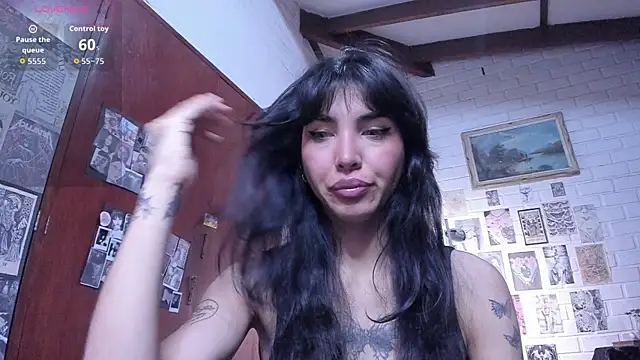 Snapshot of DiosaSexSymbol chatting on 09.28.25 DiosaSexSymbol online show from 09.28.25