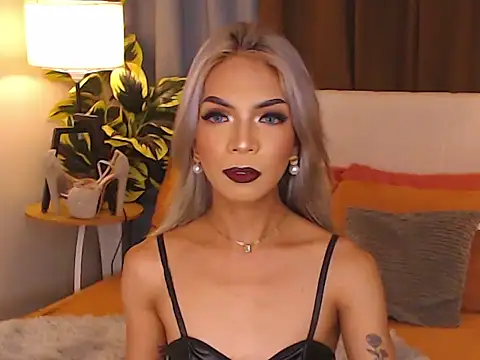 Snapshot of CelestinaMarquez0427 chatting on 10.07.25 CelestinaMarquez0427 online show from 10.07.25