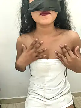 Snapshot of Sexy-BF_GF chatting on 09.10.25 Sexy-BF GF online show from 09.10.25