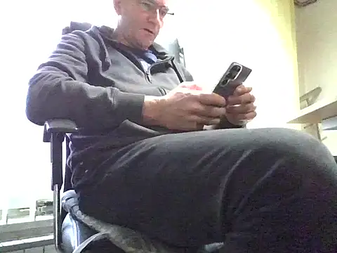 IMGTomi online show from 12.22.25