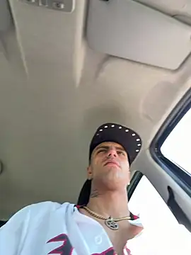 Snapshot of David_leons chatting on 07.24.26 David leons online show from 07.24.26