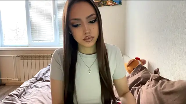 Snapshot of Leaf_Unto chatting on 11.02.25 Leaf Unto online show from 11.02.25