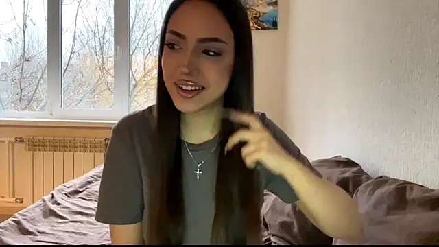 Snapshot of Leaf_Unto chatting on 11.07.25 Leaf Unto online show from 11.07.25