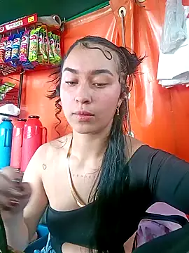 Sol Sunny online show from 04.18.26