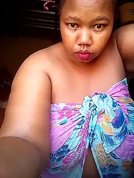 Curvycandy95 online show from 09.24.25