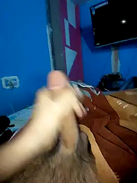 Snapshot of Exotic19cm chatting on 12.21.25 Exotic19cm online show from 12.21.25