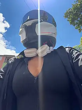 AlannaEvons online show from 04.01.26