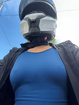 AlannaEvons online show from 04.14.26