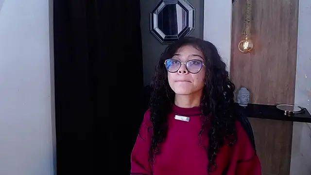 Snapshot of honeymoon_12 chatting on 11.07.25 honeymoon 12 online show from 11.07.25