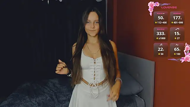 Snapshot of day_may chatting on 10.10.25 day may online show from 10.10.25