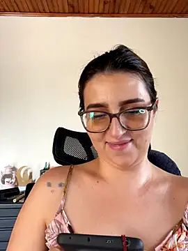 CoraVibes online show from 09.20.25