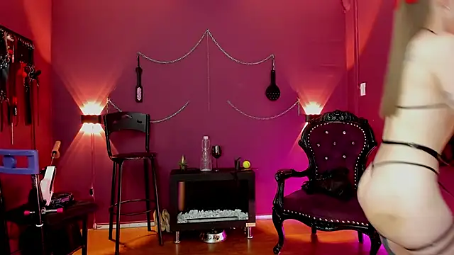 Greciaa Romaa online show from 06.19.26