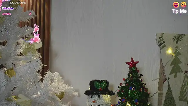 Roxybeautyy online show from 12.03.25