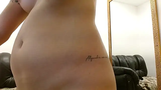 Snapshot of louis_k chatting on 01.31.25 louis k online show from 01.31.25