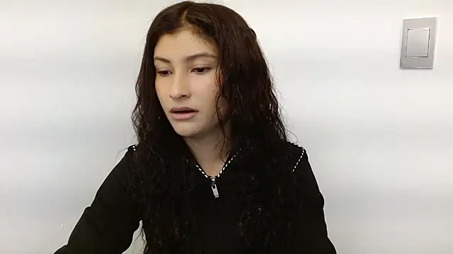 Snapshot of louis_k chatting on 02.18.25 louis k online show from 02.18.25