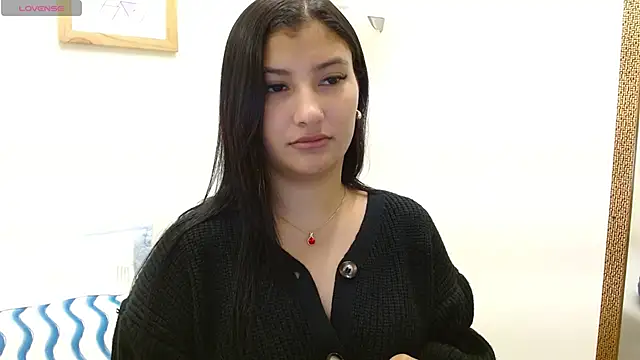 Snapshot of louis_k chatting on 11.26.25 louis k online show from 11.26.25