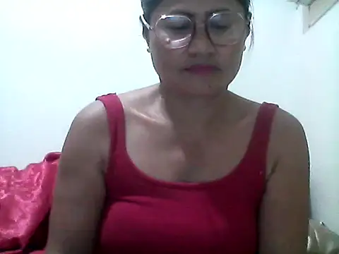 Snapshot of nathalie0045 chatting on 06.09.26 nathalie0045 online show from 06.09.26