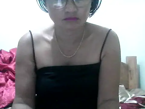 Snapshot of nathalie0045 chatting on 06.13.26 nathalie0045 online show from 06.13.26