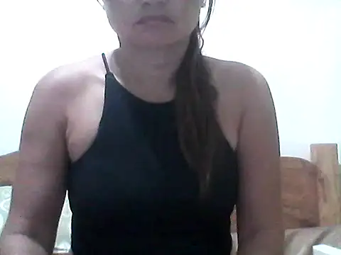 Snapshot of nathalie0045 chatting on 06.16.26 nathalie0045 online show from 06.16.26